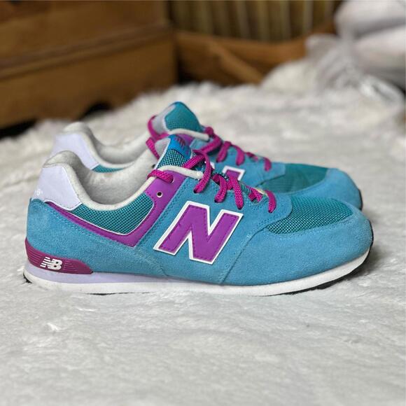 New Balance Shoes - New Balance 574 V1 Blue Lace Up Sneakers Women’s 7 Athletic
